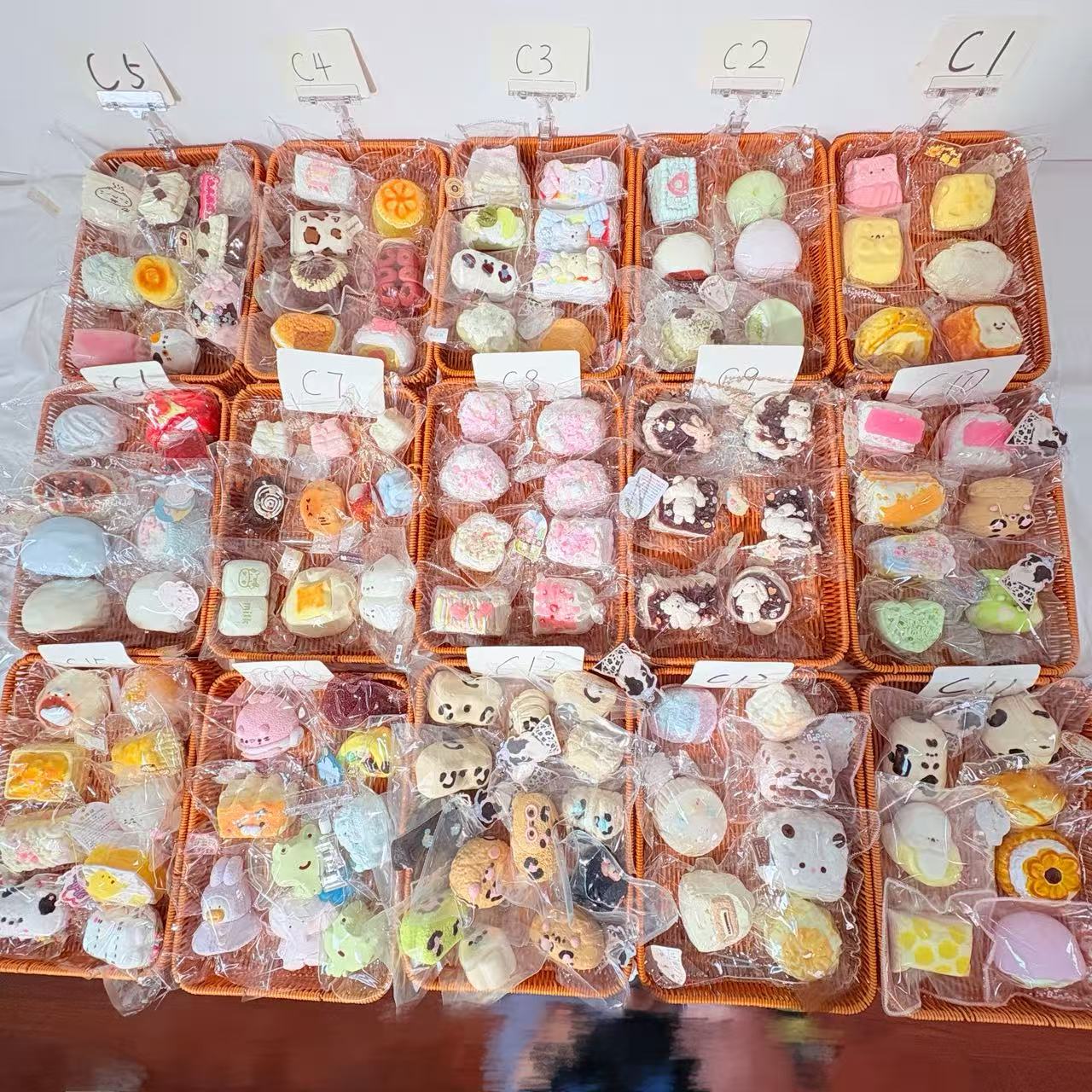 【Mochimochi Akuse】C1, C2, C3 Series Squeezable Toys Collection