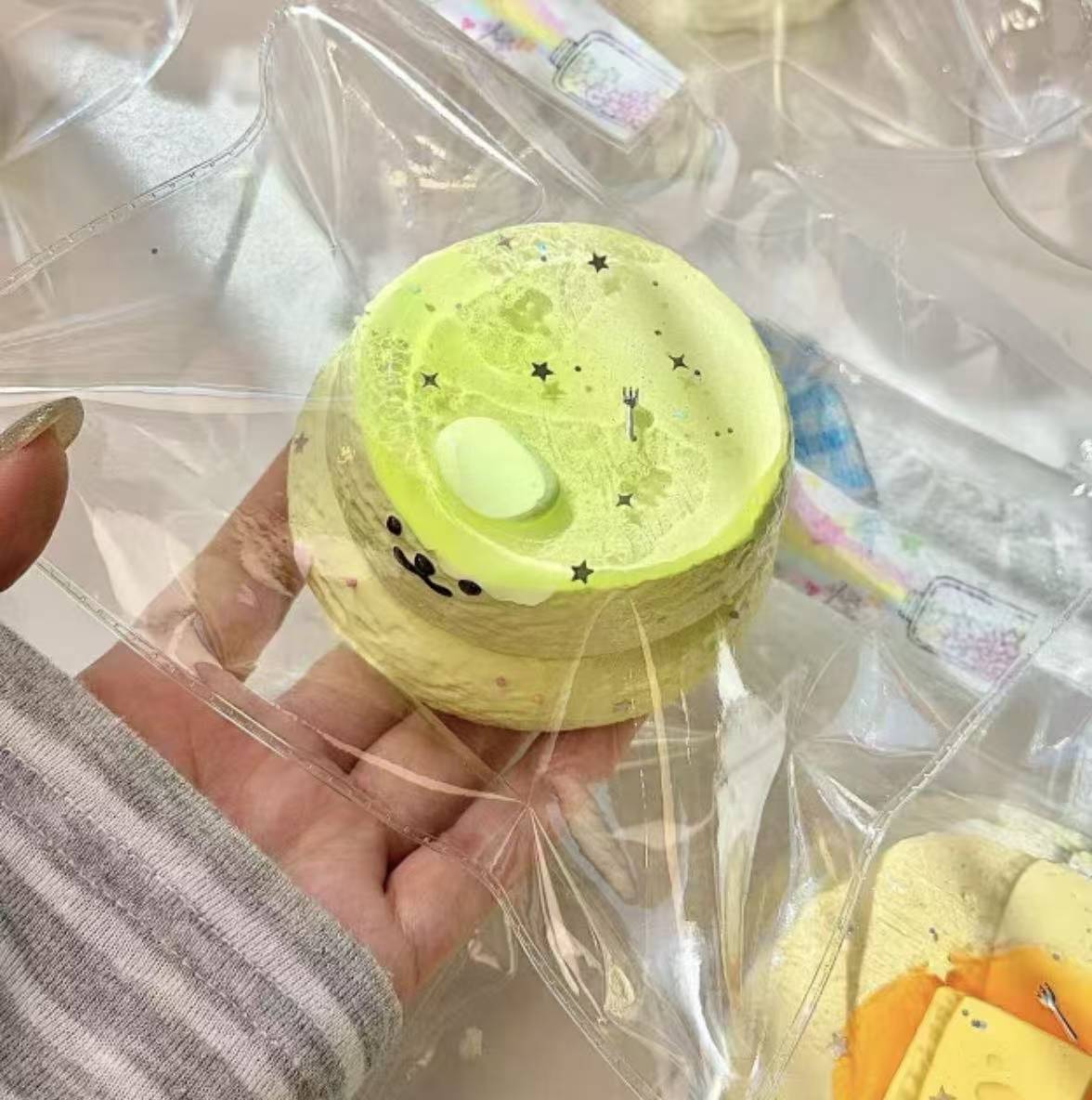 【奇奇怪怪-新品予約】柔らかくもちもちしたシリコン製、ゆっくり反発してストレス解消、捏ね（予約締切は10月3日20:30）