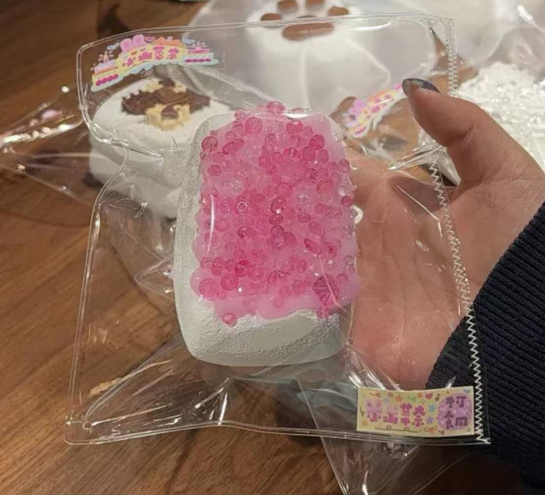 【小山菜奈-新品予約】柔らかくもちもちしたシリコン製スローリバウンド・ストレス解消玩具（予約締切は9月25日19:00）