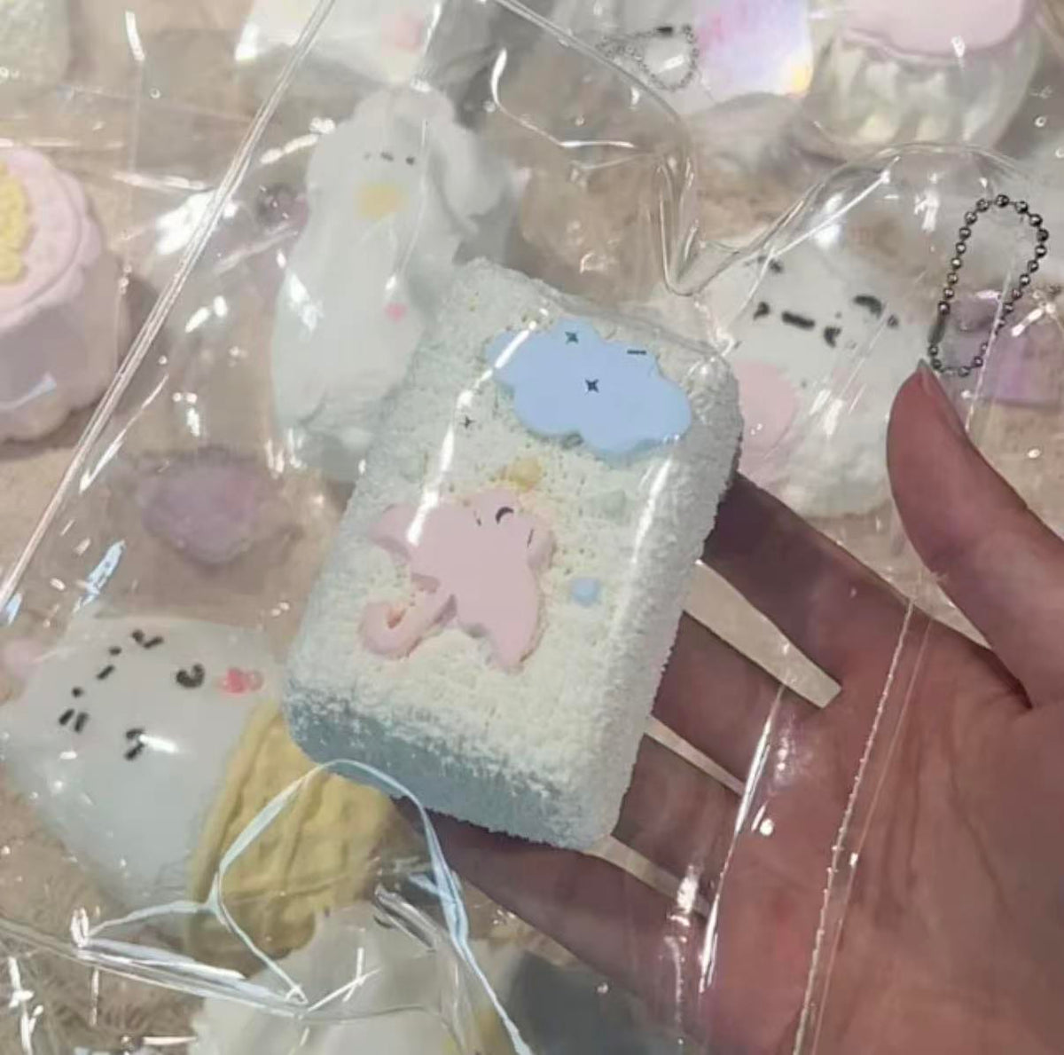 【莓了个莓-新品予約】柔らかくもちもちしたシリコン製のゆっくり反発するつまむおもちゃ（予約締切は9月25日）