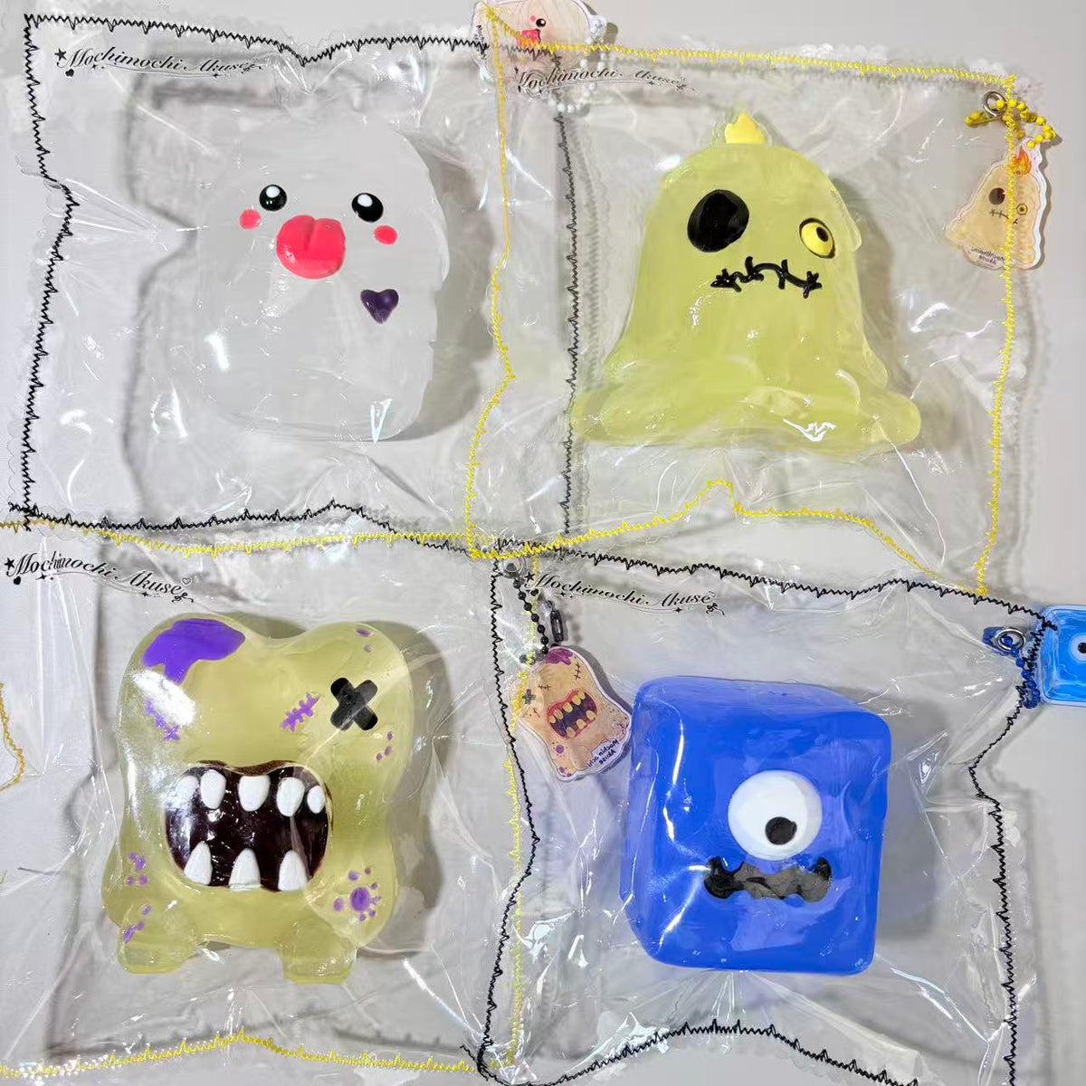 Mochimochi Akuse 【ハロウィン蓄光シリーズ】食品级硅胶捏捏乐玩具盲盒