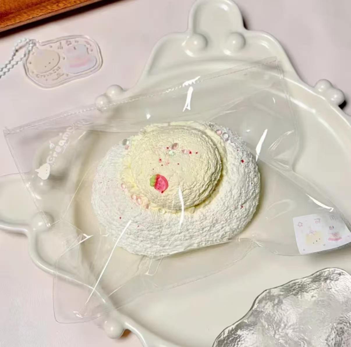 【クリーム猫-新商品予約）-柔らかくもちもちしたシリコン製の押しつぶし玩具、（予約商品は7月19日19:00まで）