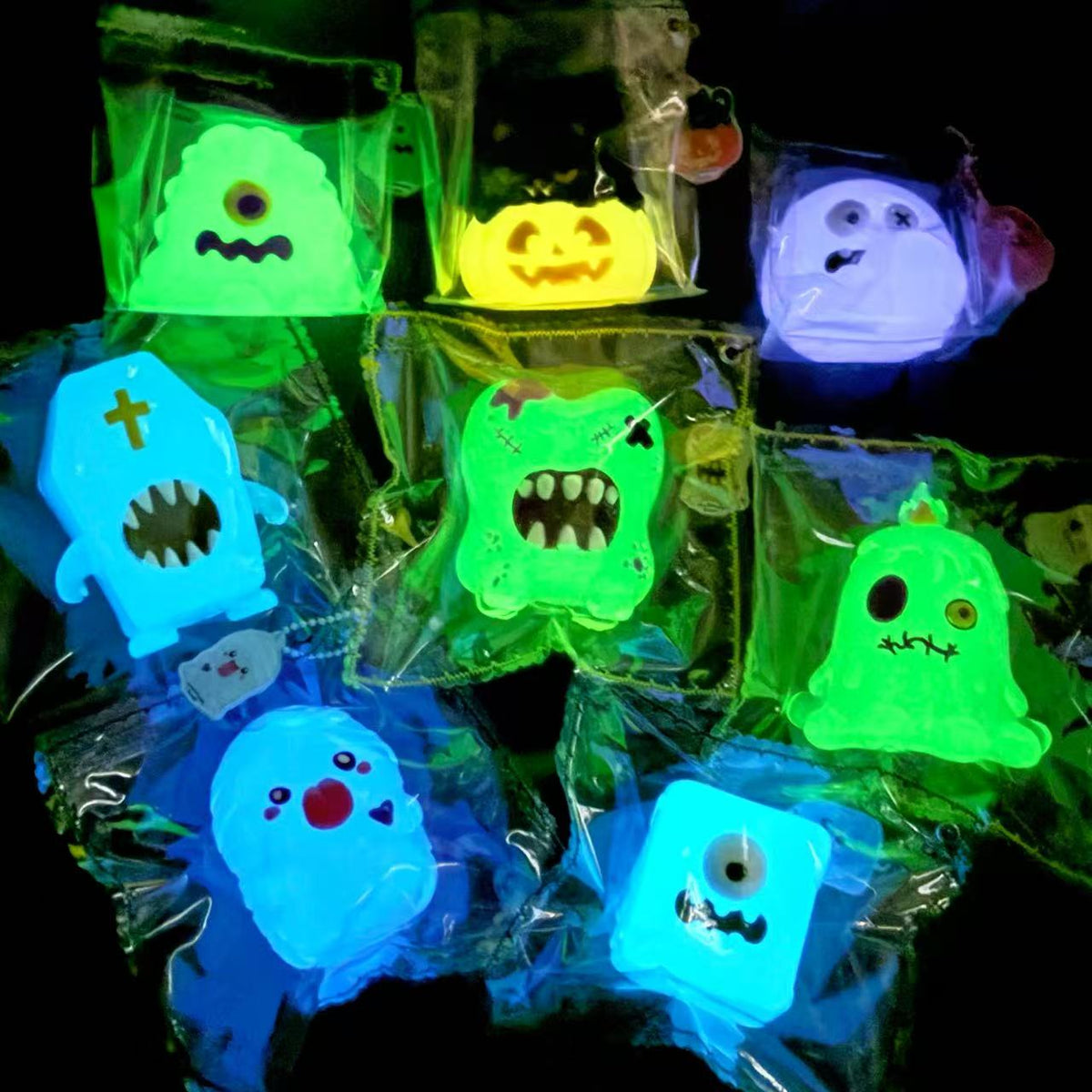 Mochimochi Akuse 【ハロウィン蓄光シリーズ】食品级硅胶捏捏乐玩具盲盒